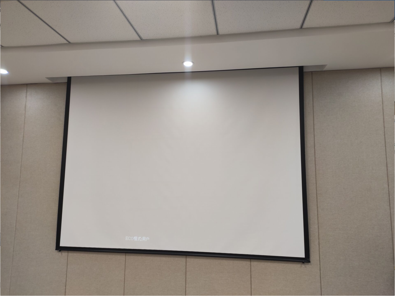 SONY投影仪不通过VGA,HDMI连接，笔记本如何通过网络投影到投影仪