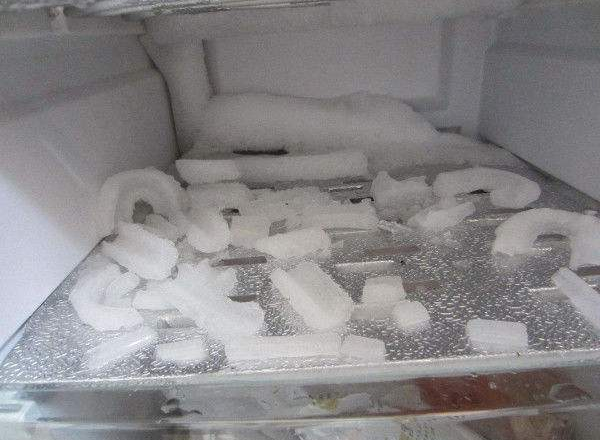 冰箱结冰怎么除 冰箱上面结冰怎么回事