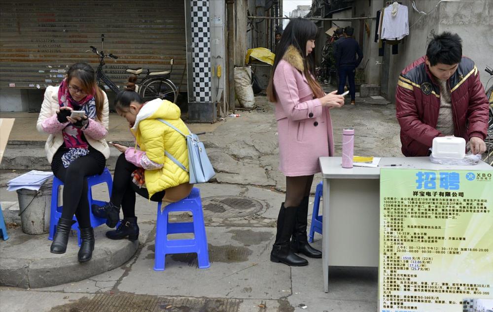 中国14亿人，工厂为何还缺人？员工：谁都不傻