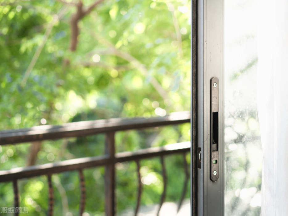 空调出风口滴水是什么原因？明白冷、热、湿度的关系，很重要