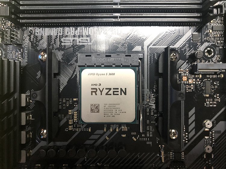 CPU如何安装到主板上？intel和AMD CPU安装教程