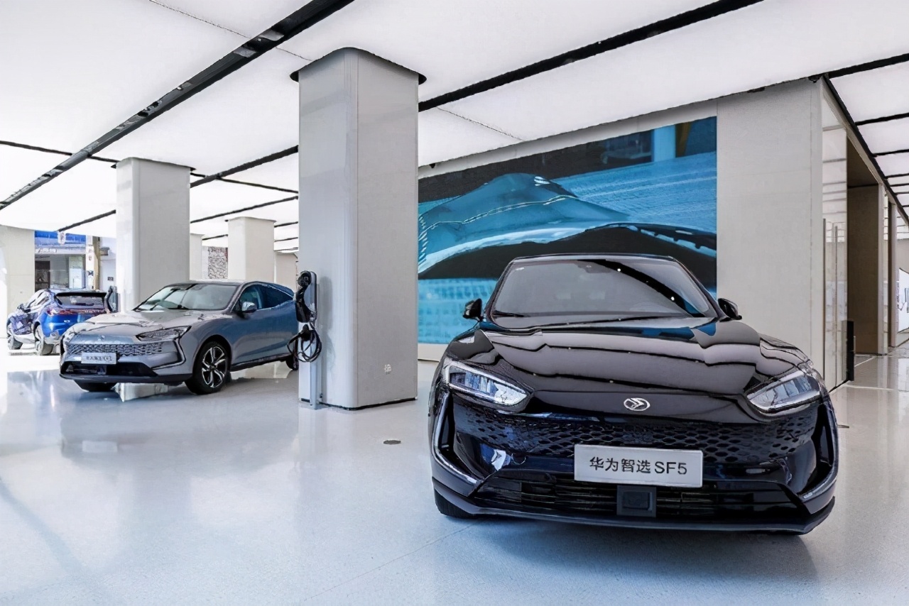 华为将手机营销模式复制至汽车业务，希望逆袭蔚来
