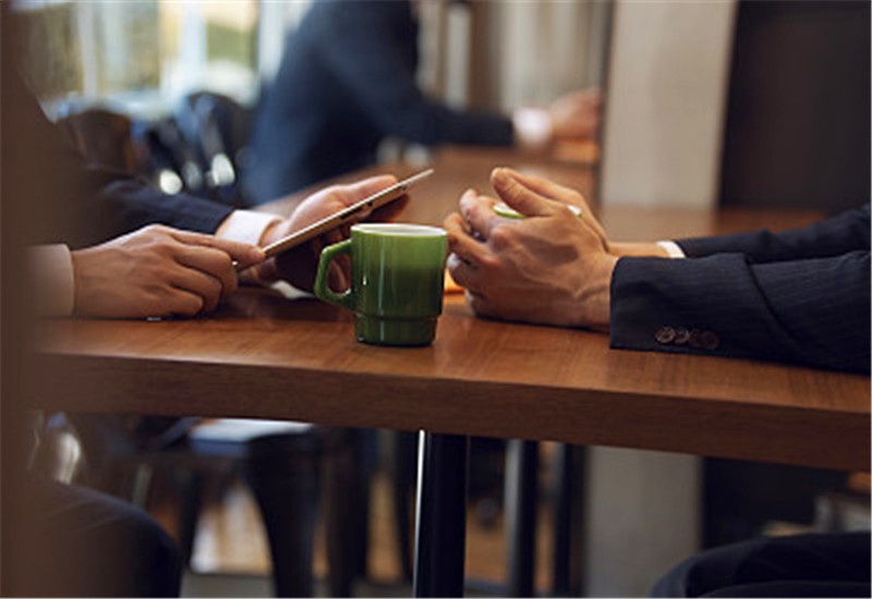 55岁的人一事无成，还背负一身债务，如何才能摆脱困境？