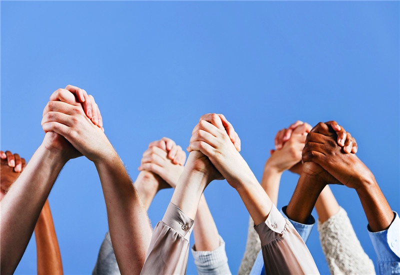 55岁的人一事无成，还背负一身债务，如何才能摆脱困境？