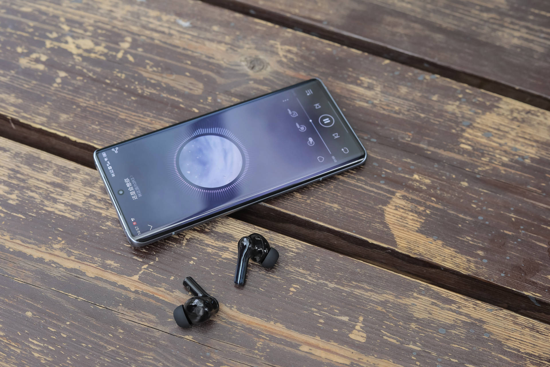 vivo新款TWS耳机来了，旗舰音质智能降噪却只要这个价