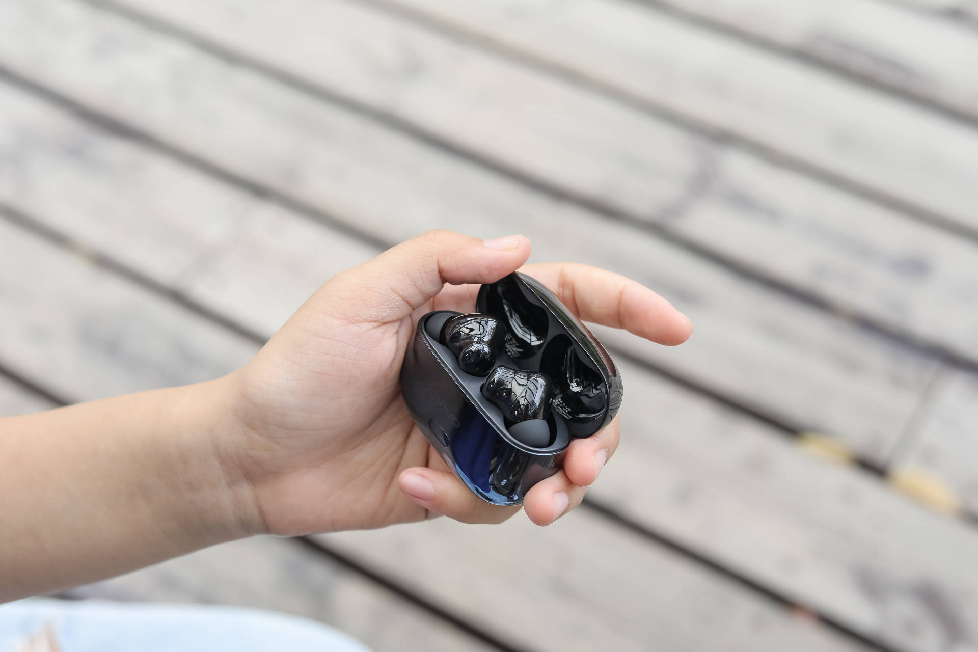 vivo新款TWS耳机来了，旗舰音质智能降噪却只要这个价