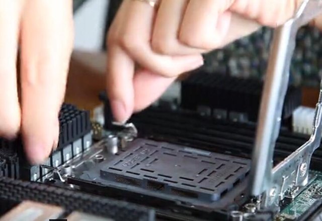 AMD锐龙Threadripper处理器怎么安装？锐龙Threadripper安装教程
