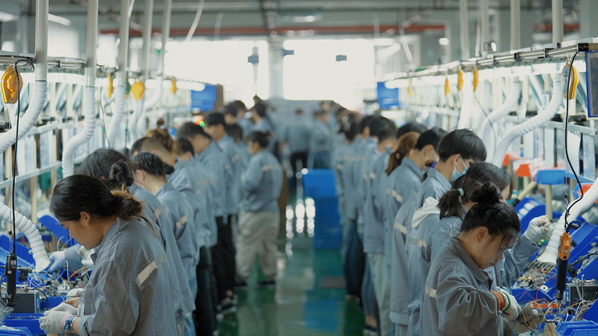 新国货直白：颜值经济、懒人经济加持下的个护赛道越走越宽
