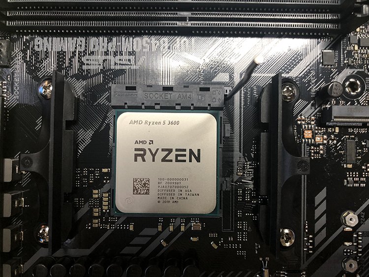 CPU如何安装到主板上？intel和AMD CPU安装教程