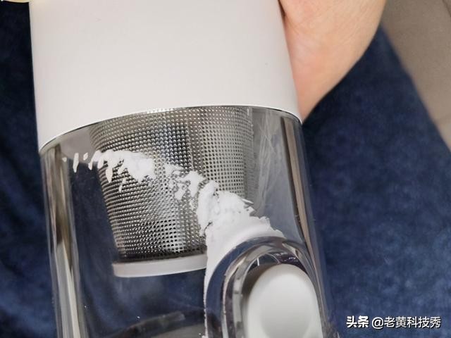 人均缺一个的吸尘器：米家随手吸尘器上手体验，连布都能洗干净