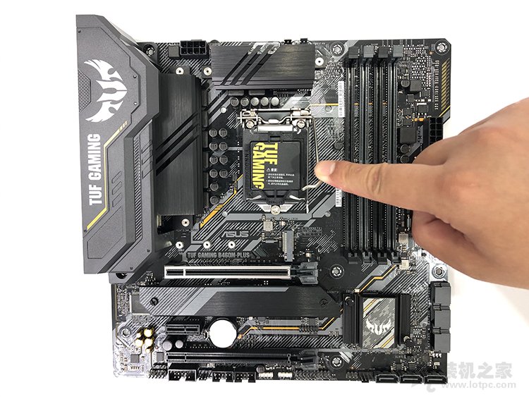 CPU如何安装到主板上？intel和AMD CPU安装教程