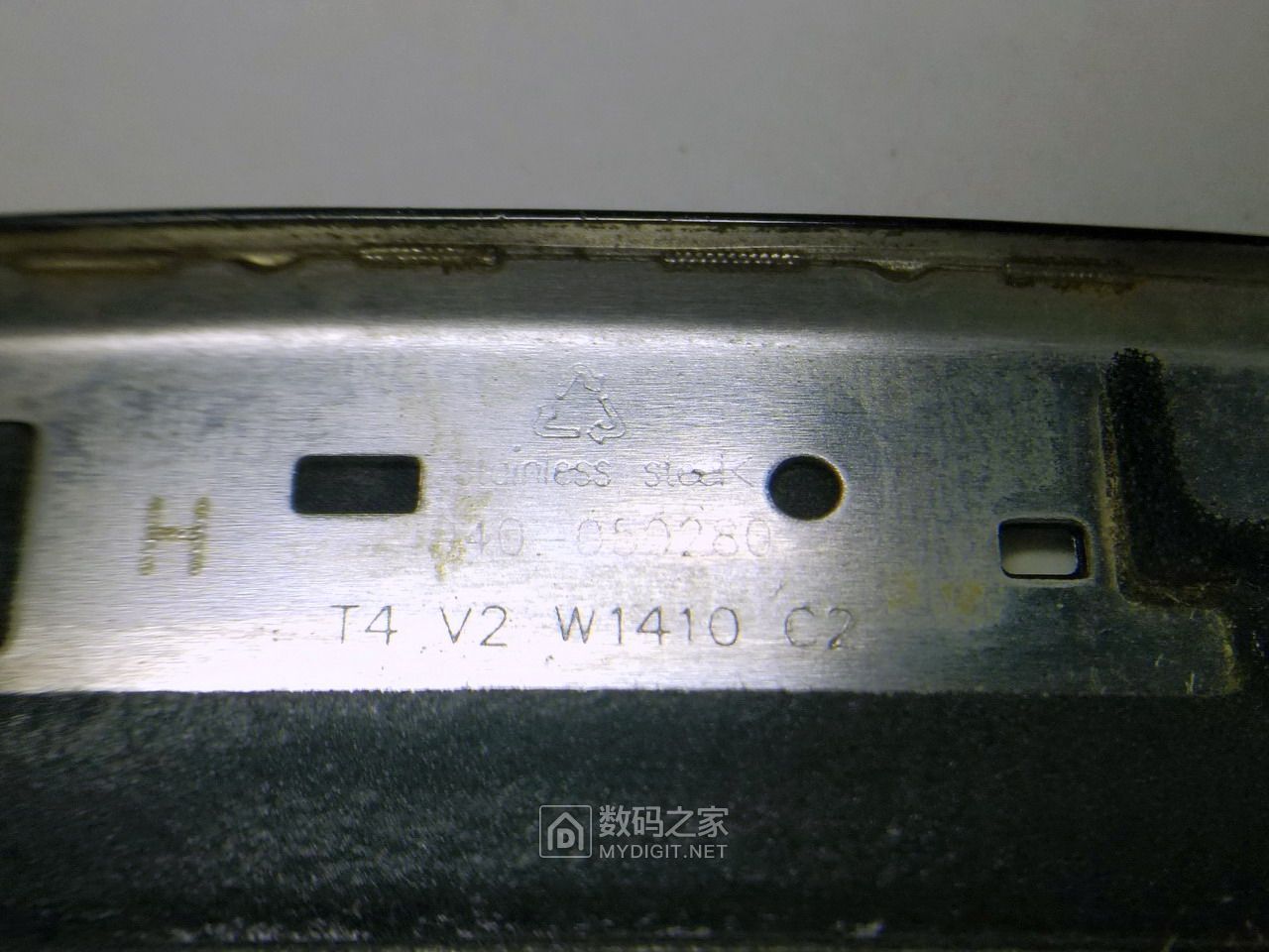 70余图图解诺基亚全键盘旗舰E71，曾经的神机名不虚传