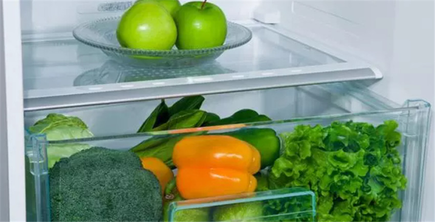 为何冰箱冷藏室总结冰？与排水孔有何关系，自己能疏通吗？