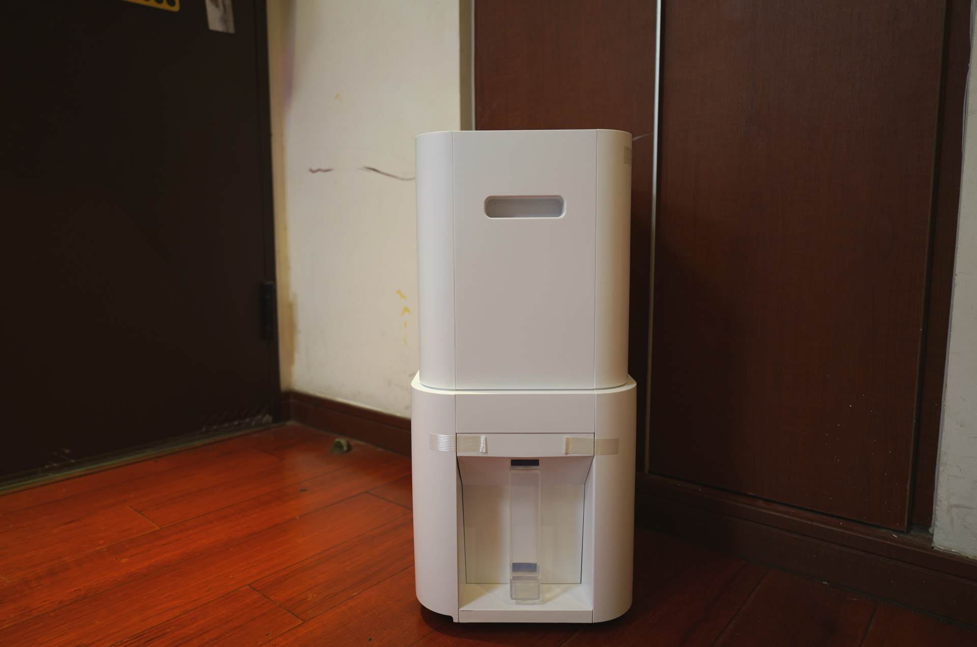 室内除湿哪家强，浦力适VS美的小方物谁才是王者？