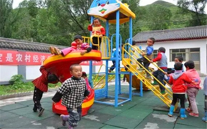 40多岁的人不想打工，有十几万元的积蓄，回农村做什么生意好？