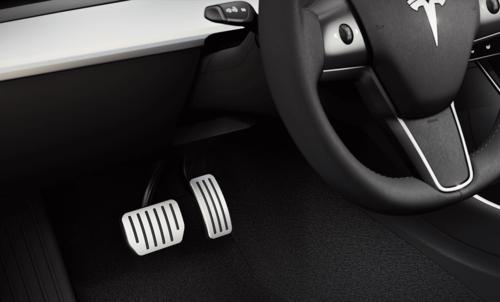 特斯拉销量暴跌65%，会成下一个谷歌，退出中国吗？