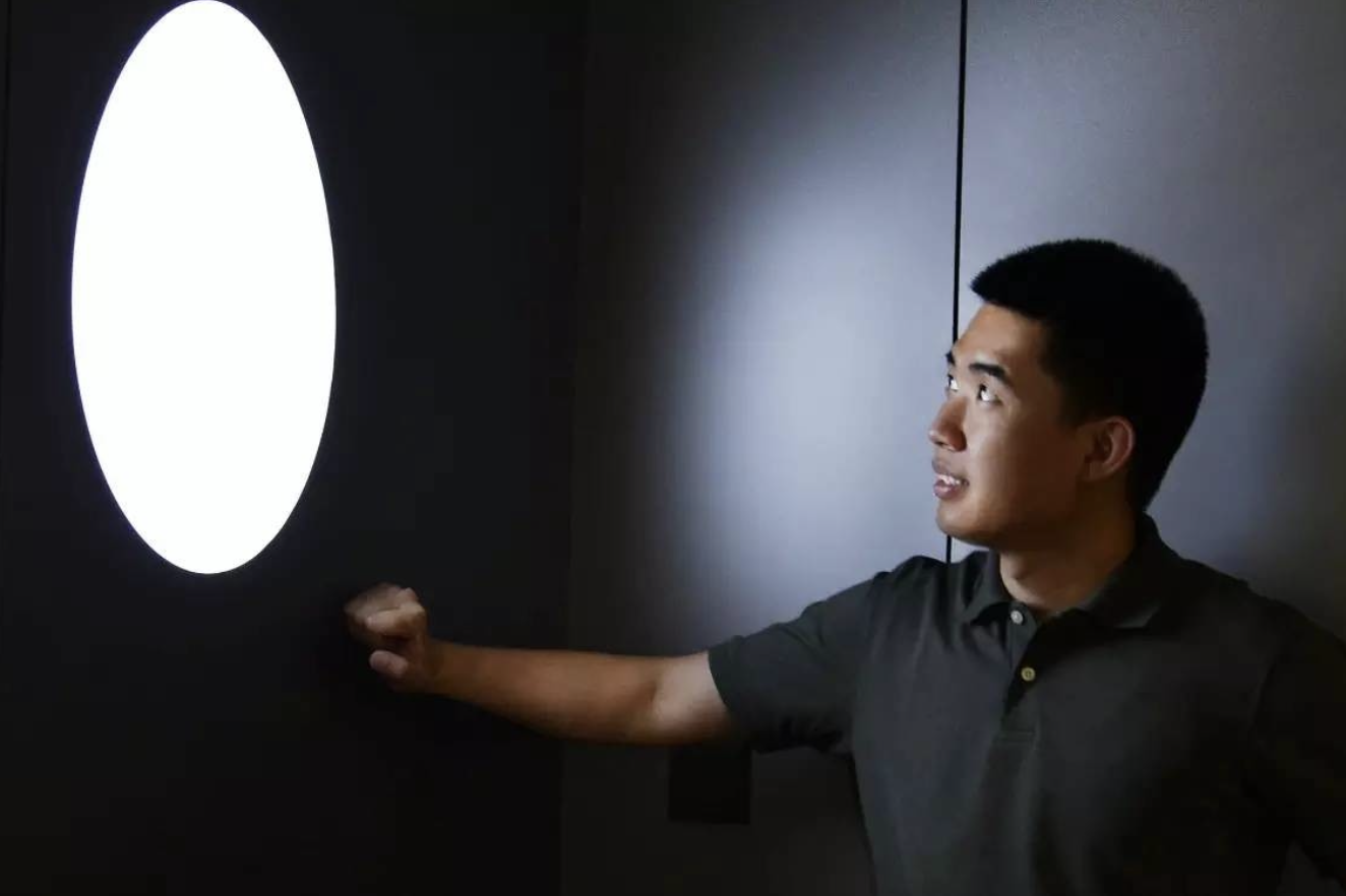 理想即将在港上市，王兴为第二大股东！造车新势力为何如此着急？