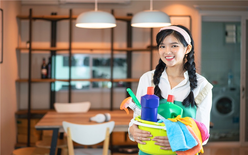 一个失信被执行人，一无所有，现在有哪些切实可行的挣钱途径？