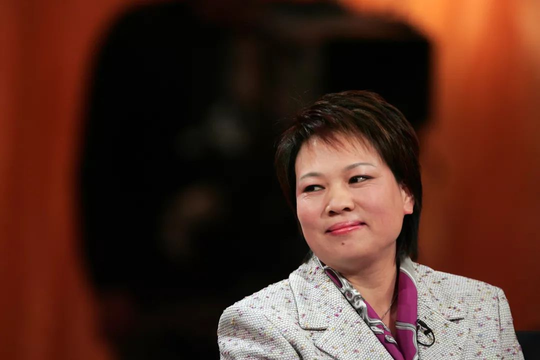 又一浙江女富豪凉了？巅峰时身价295亿，如今负债累累房子被拍卖