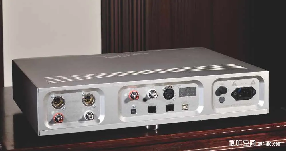 DSD解码器中的翘楚：APL DSD-SR MK2解码器