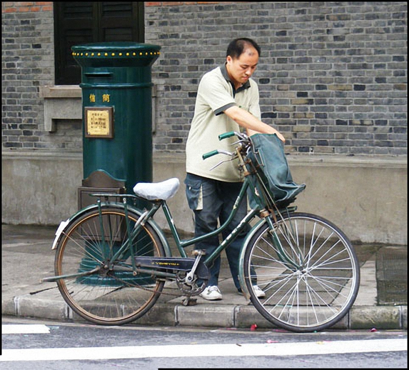 上世纪自行车的故事｜凤凰车堪比奔驰，卖万斤粮只为买一辆永久