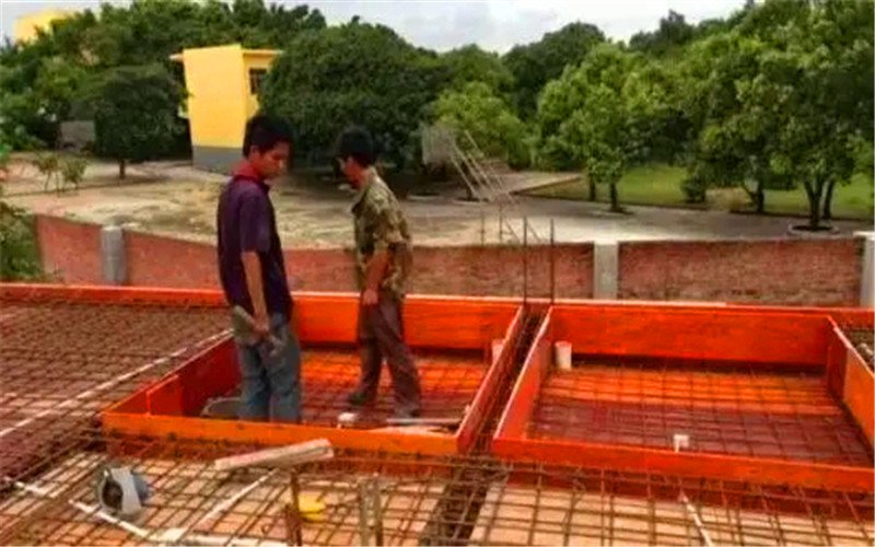 农村人如果不外出打工，在家干什么，一年能挣到10万元左右？