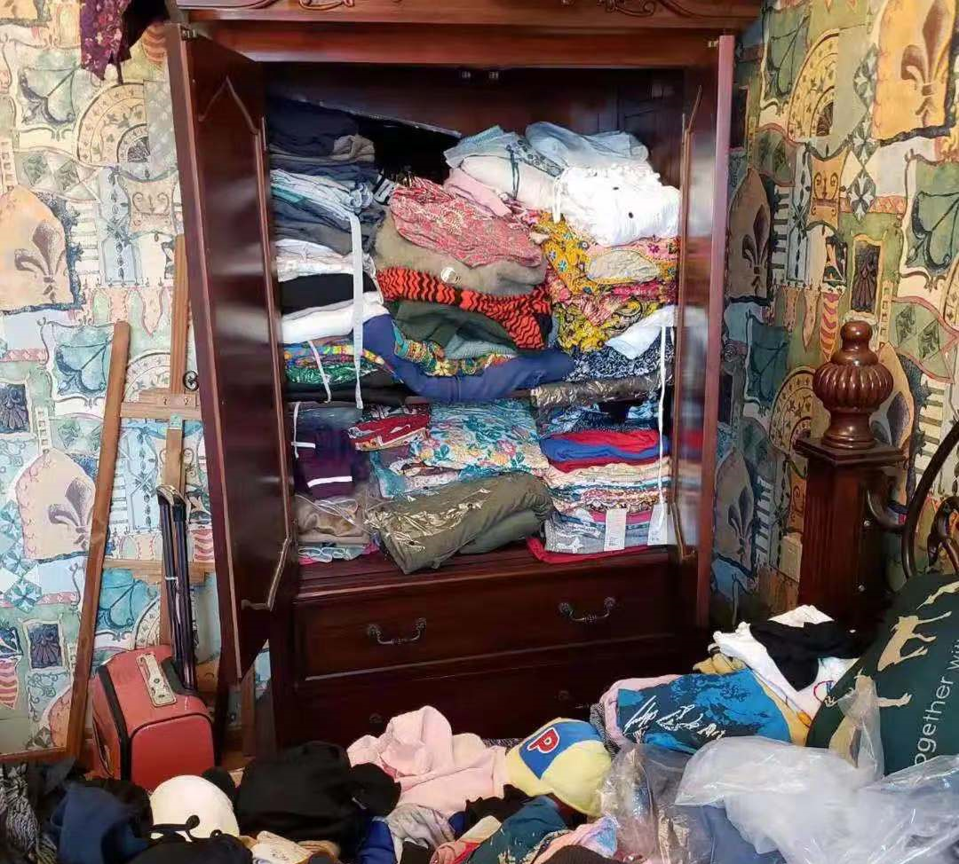 卖掉2000件闲置、从大厂出逃荒岛，这届年轻人发现了「高配版躺平」