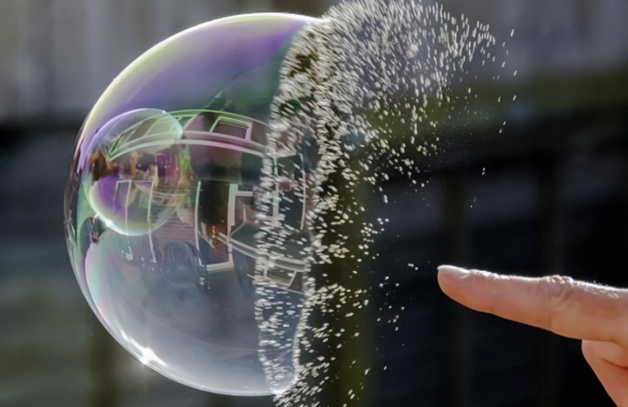 大跌超45%，德时代戳破了新能源的泡沫，永福股份撑不起120亿市值