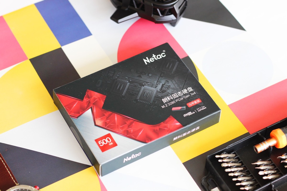 用朗科固态硬盘制作可移动硬盘，同样价格传输速度竟然快了一倍