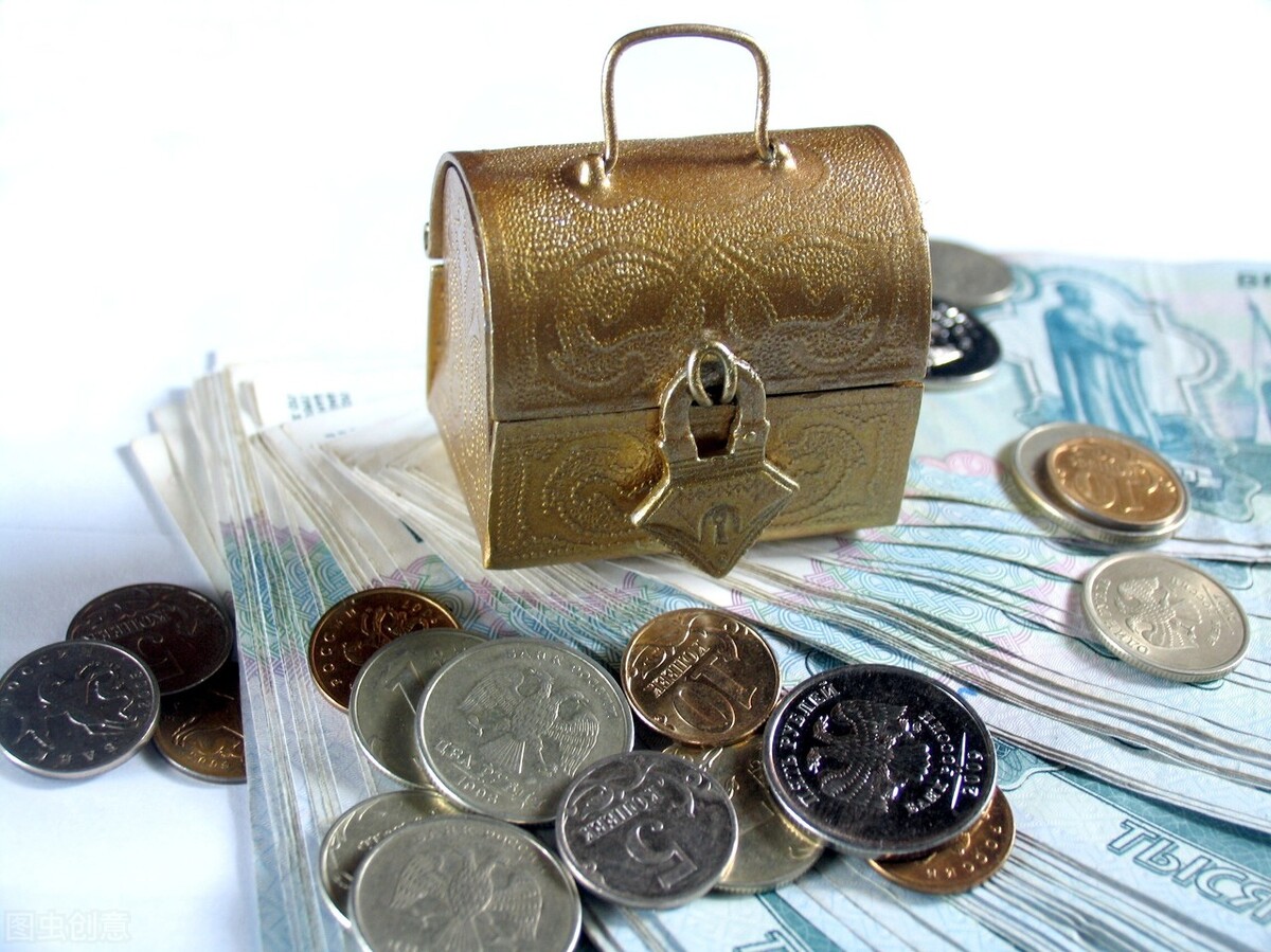 我43岁，不干记者卖保健品月入过万，但没对象成别人眼中的怪女人