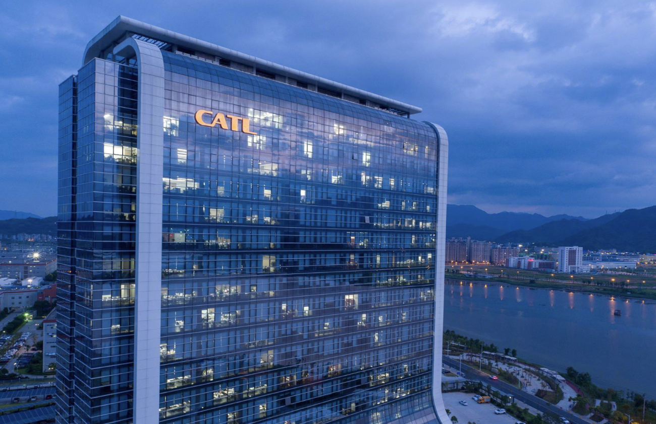 新能源车为什么会成为全球最大的风口，未来车企靠什么盈利？