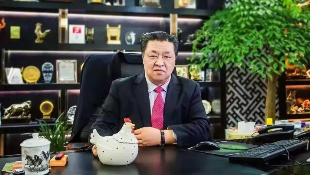 站在肯德基、德克士背后，这个福建富豪，闷声发财大赚149亿