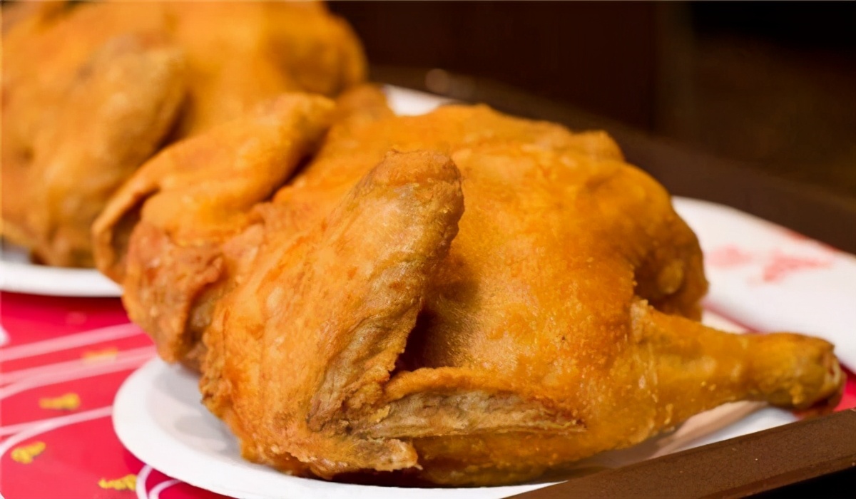 站在肯德基、德克士背后，这个福建富豪，闷声发财大赚149亿