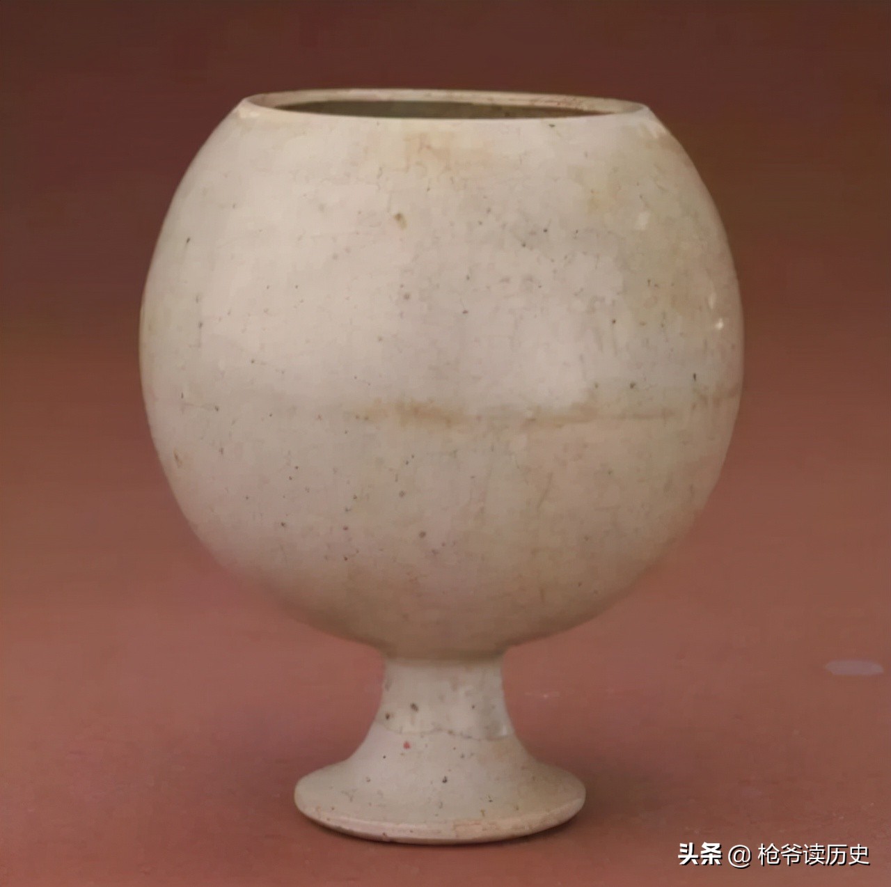 隋唐时期的瓷器，为何形成“南青北白”之说？