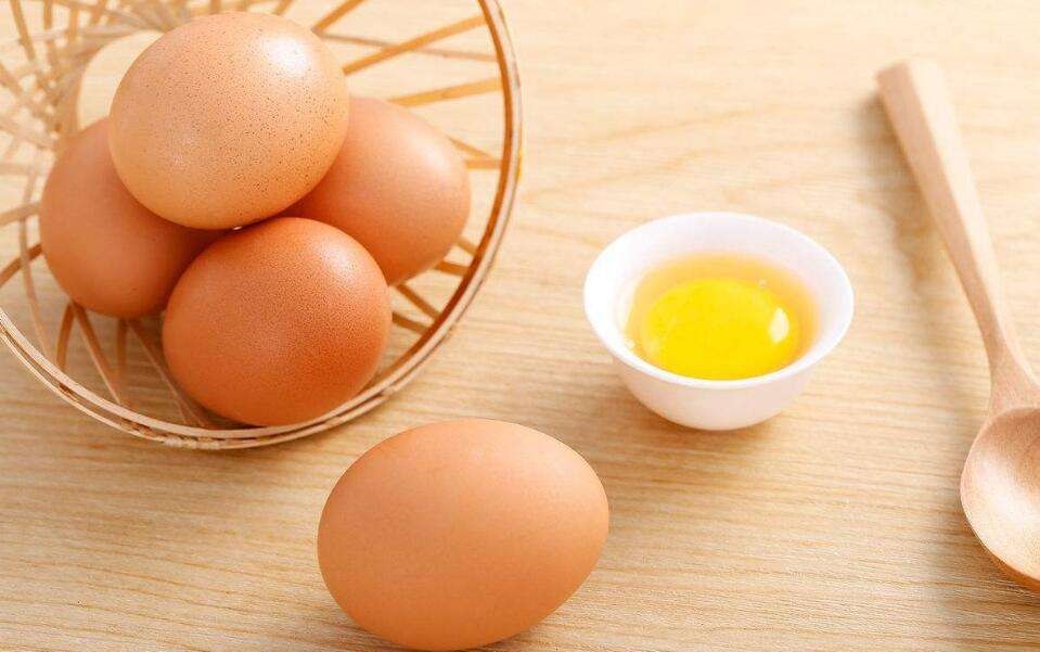 一个卖鸡蛋的利用加倍返钱模式，让顾客欲罢不能，轻松月赚30万