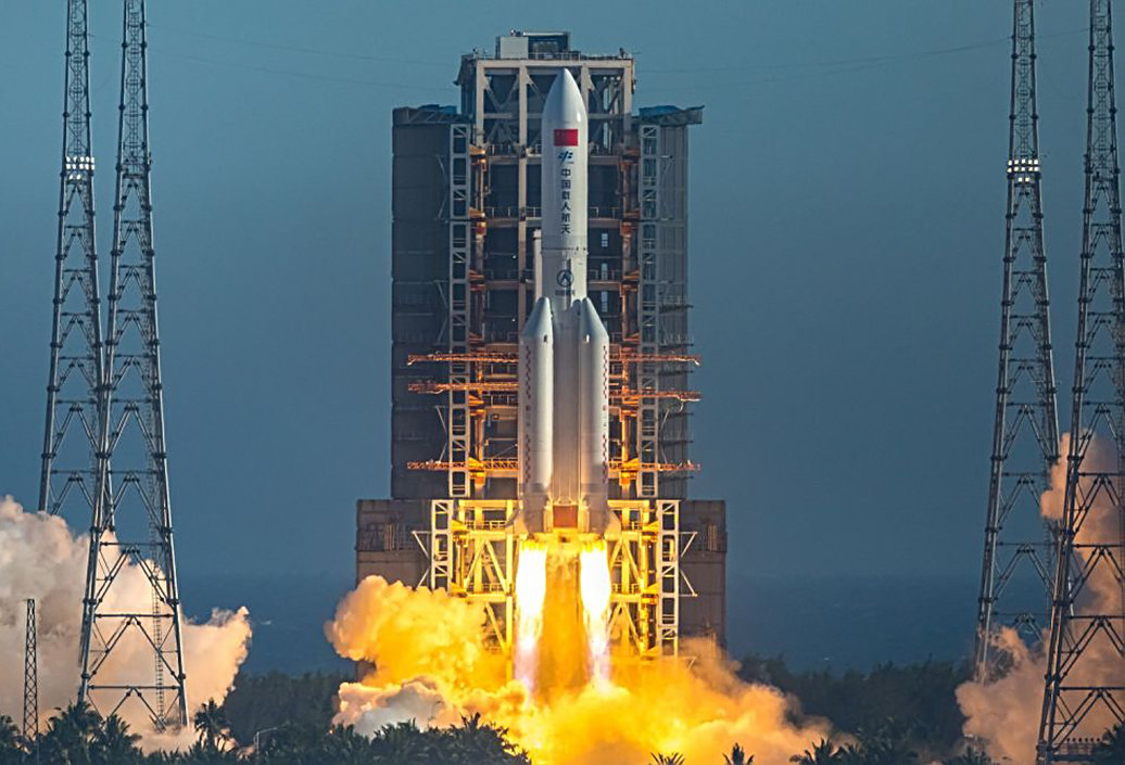 台湾“飞鼠一号”火箭又发射失败，发射台着火，消防局紧急灭火