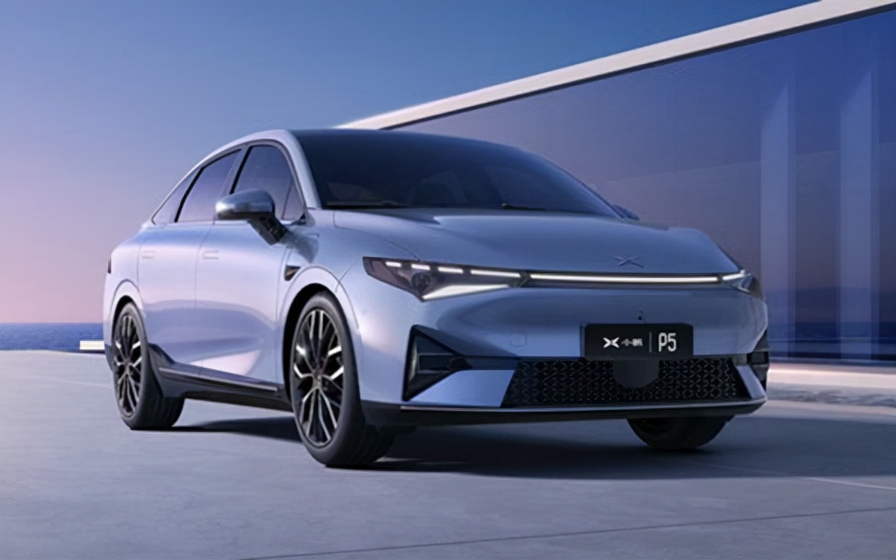 蔚来垫底，小鹏发布低价车型与理想争夺造车新势力第一名