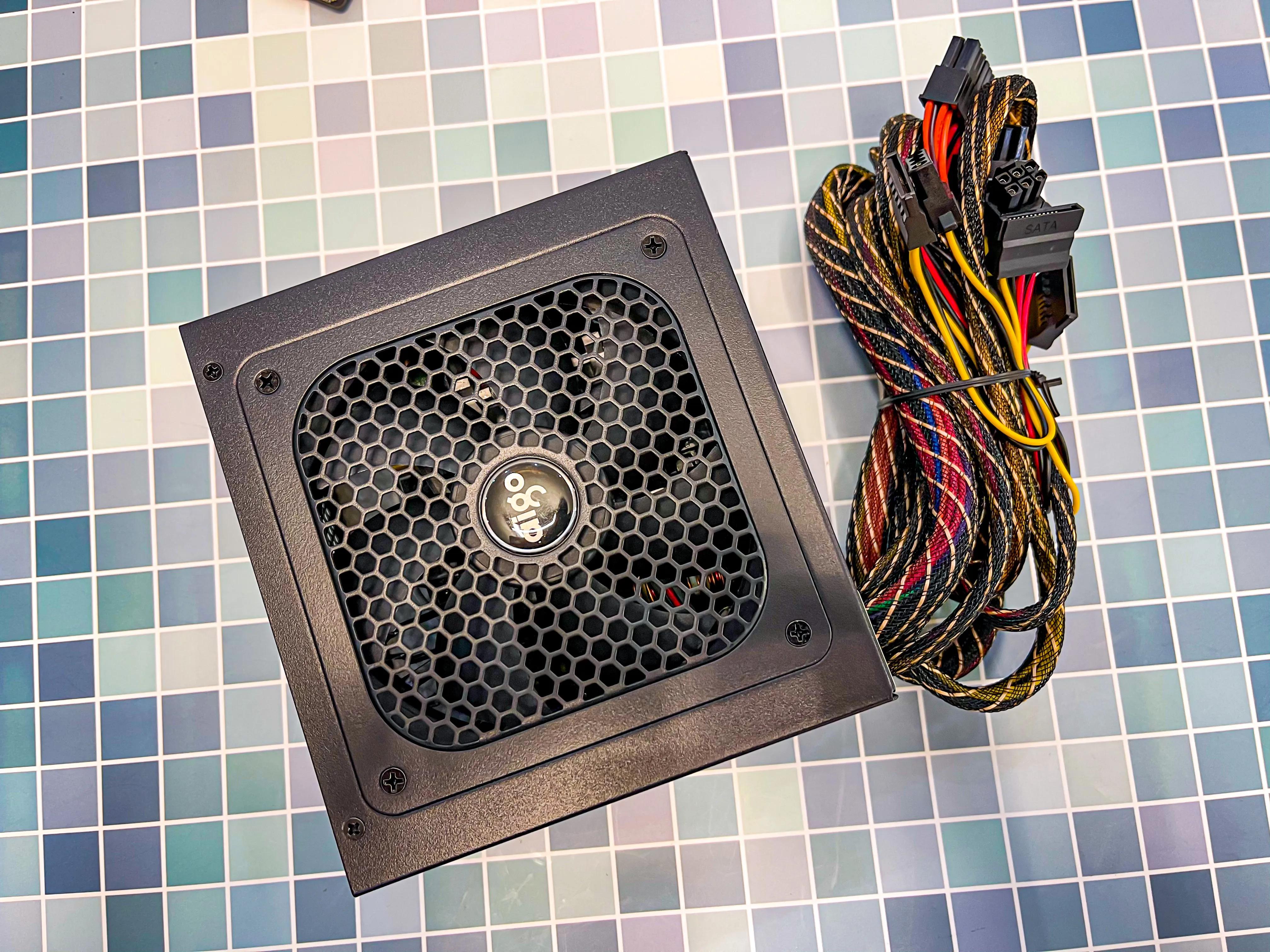 显卡疯狂涨价，2800元还能DIY一台怎样的电脑主机？