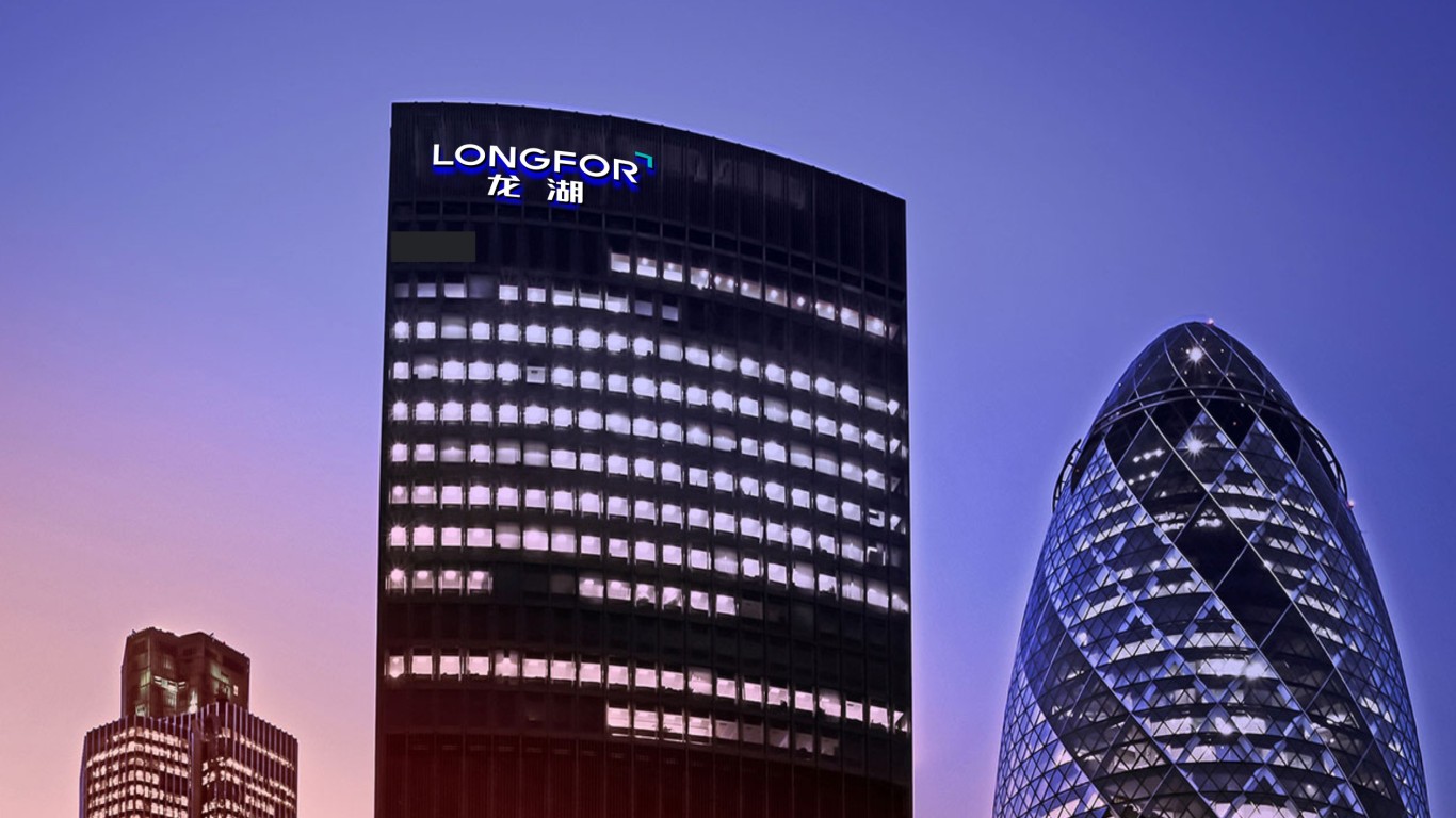 在银行有778亿现金，从不担心负债率，她才是真正的中国地产女王