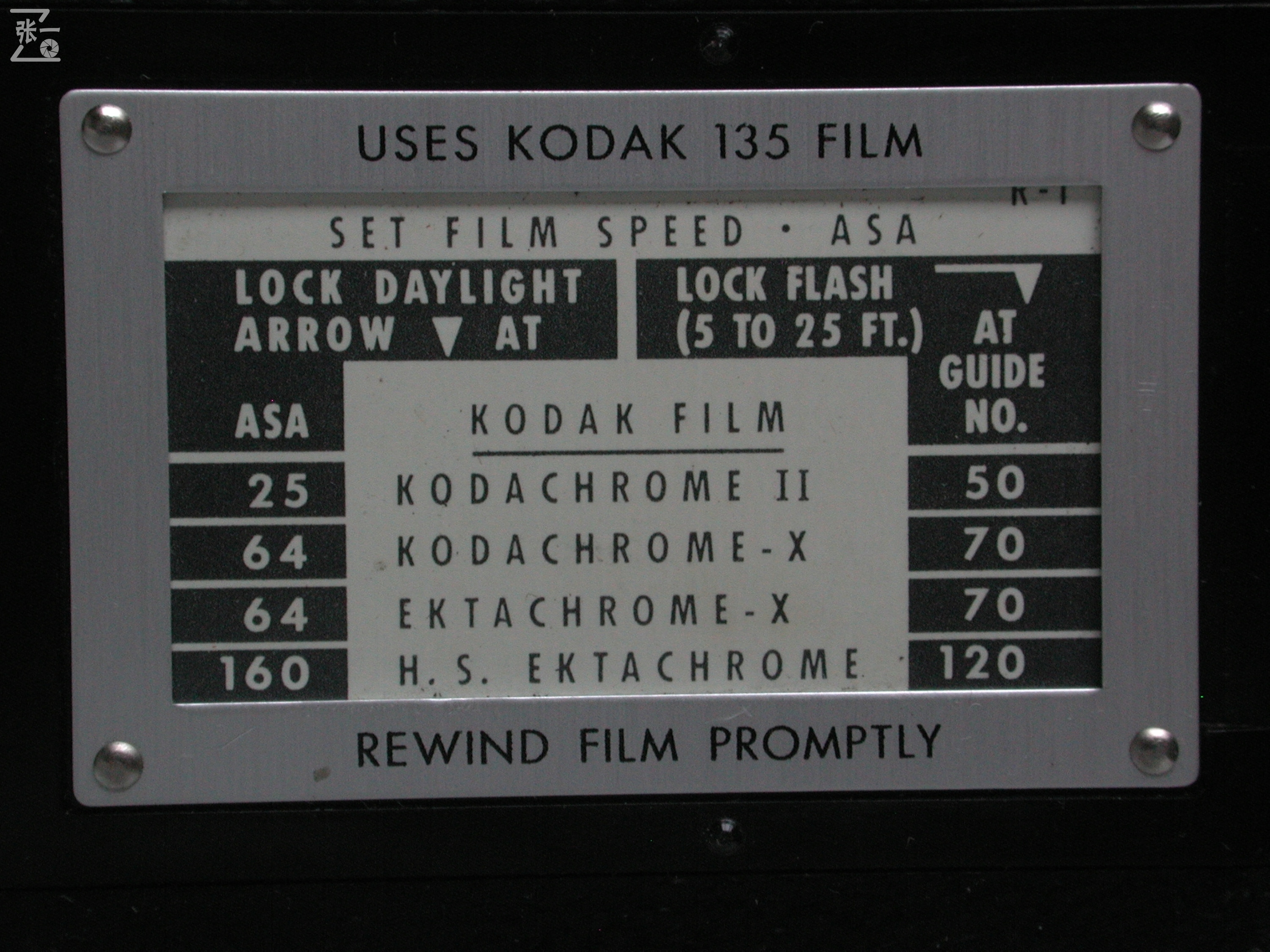 柯达最后一款发条过片的旁轴相机：Kodak Motormatic 35R4