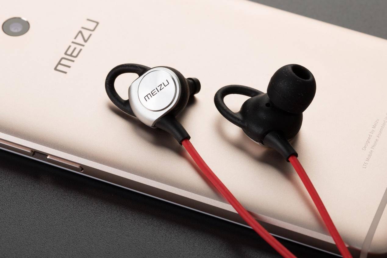 魅蓝EP52开箱全面体验：不敢相信这是一款百元级运动耳机