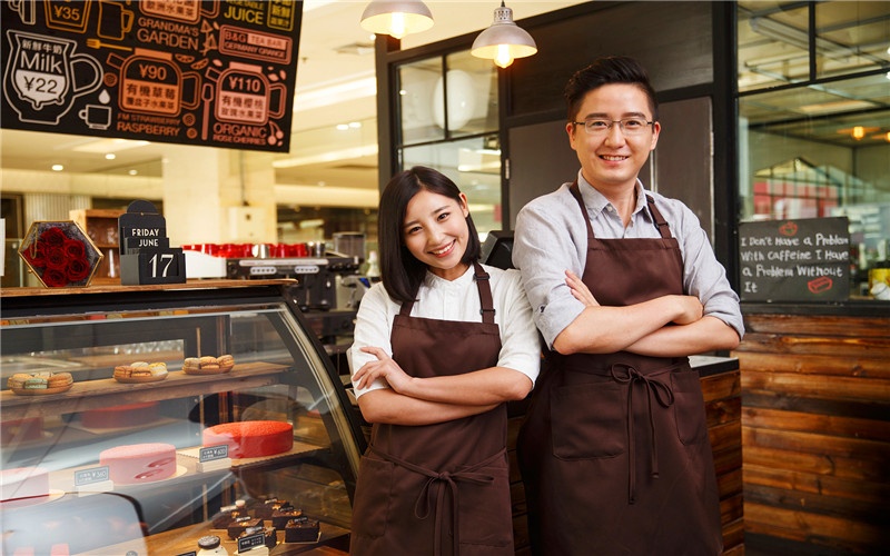 夫妻俩一起创业，有哪些合适的项目，能一年收入20万以上？