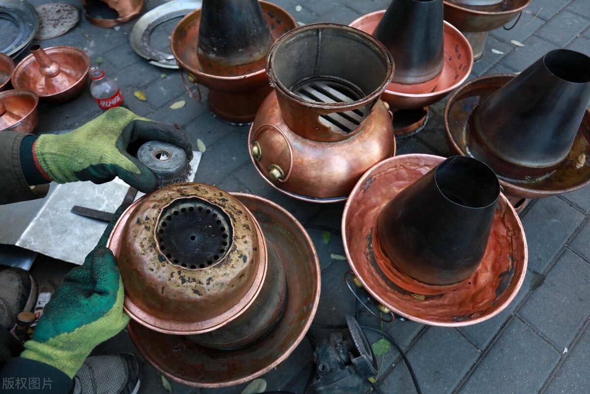 我，曾开狗肉火锅店月入10万，今工地搬砖给不起抚养费，是报应吗