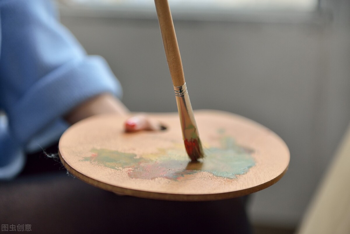 我，95后，放弃工资2150的老师工作，全职画画一年全款买上了车