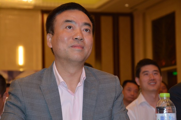 首日大涨303%，孩子王横空出世！汪建国再获200亿母婴龙头