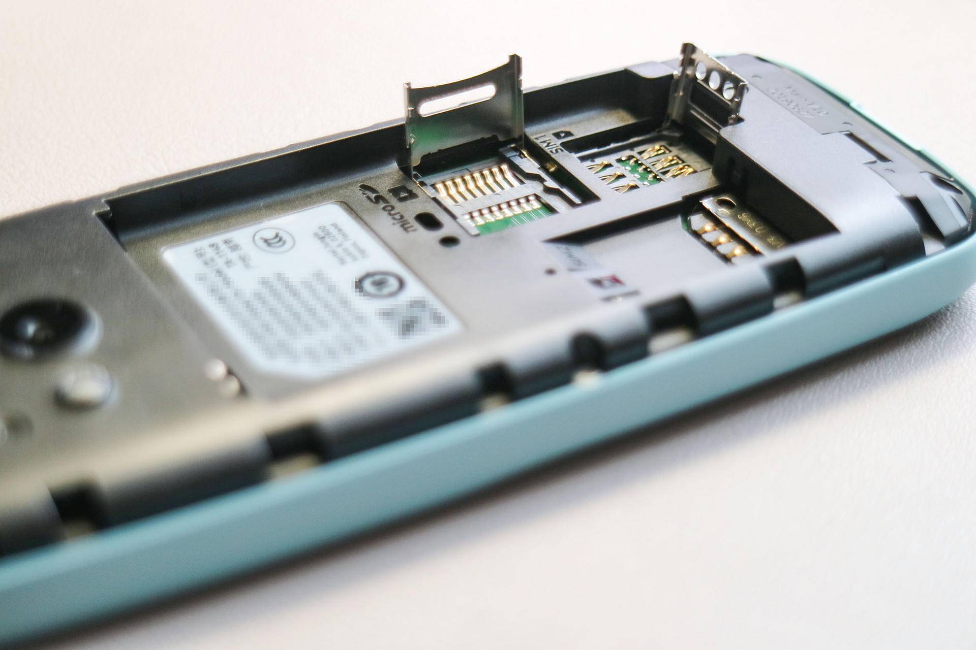 Nokia 220，经典4G功能备用机