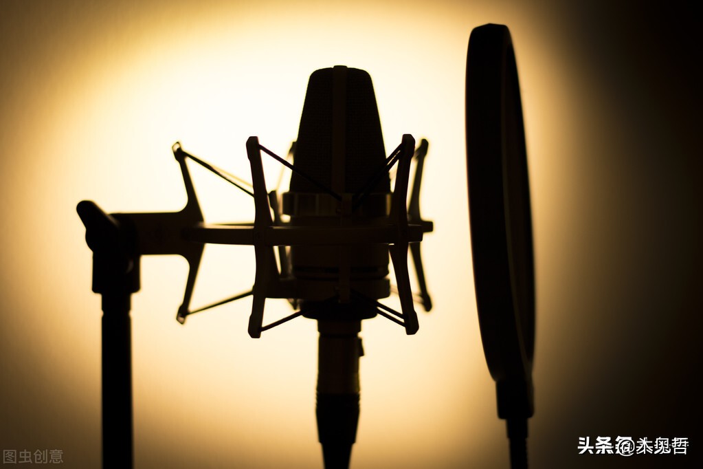 打坐后发现做这个可赚钱，一部手机就可以做的自媒体，适合普通人