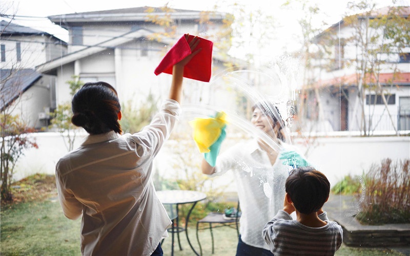 53岁的人，有5万元的积蓄，做什么小生意可以一个月赚一万？