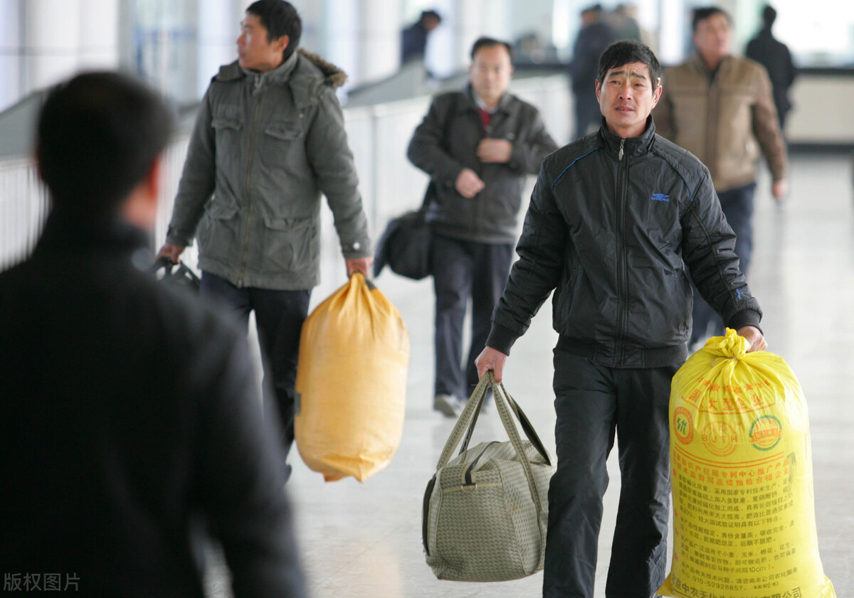 我，曾开狗肉火锅店月入10万，今工地搬砖给不起抚养费，是报应吗