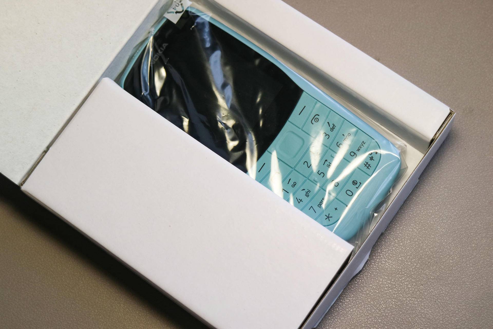 Nokia 220，经典4G功能备用机